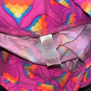 Small pink patterned LuLaRoe soft leggings